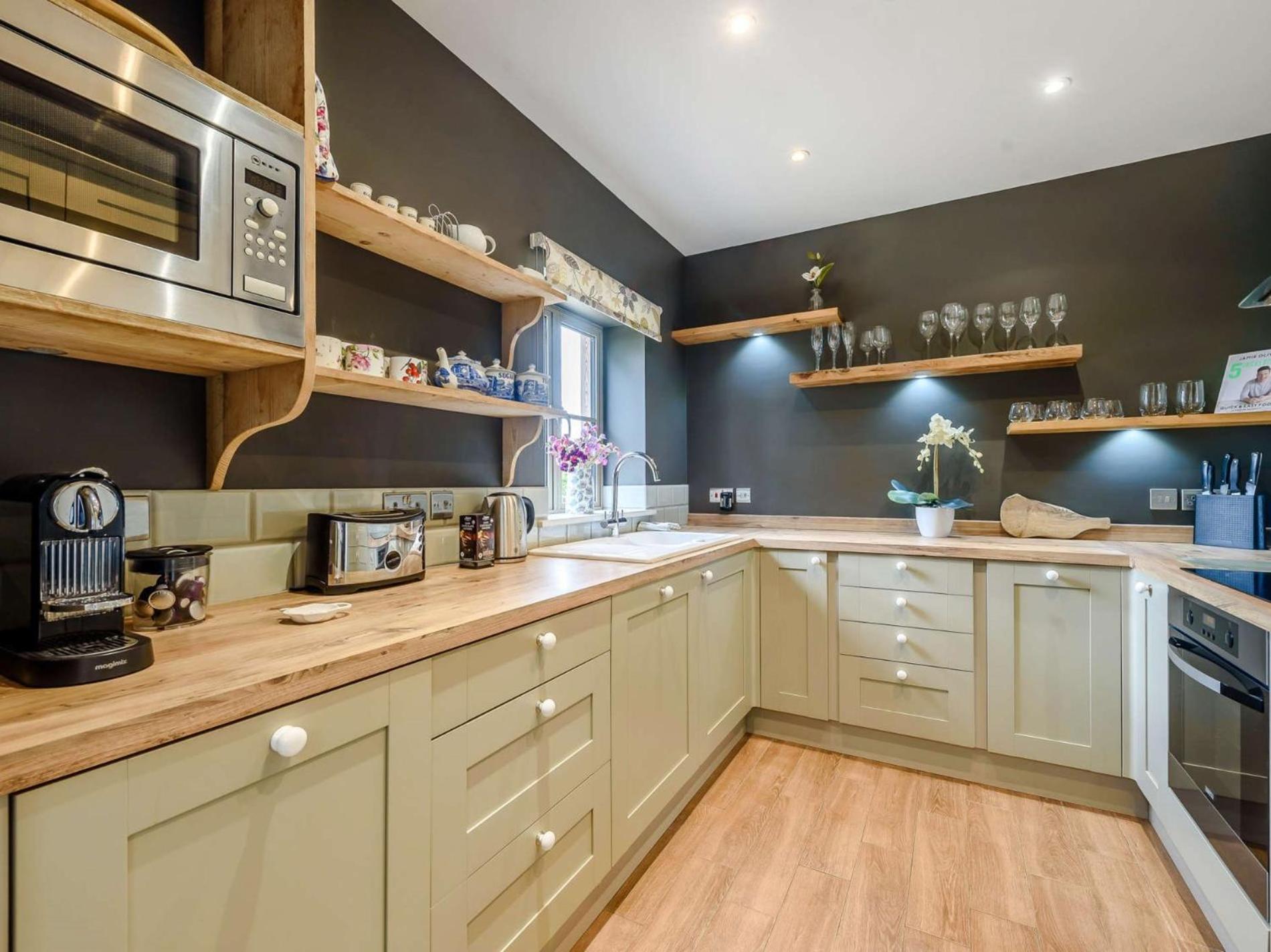 2 Bed In Winchcombe 57828 빌라 외부 사진