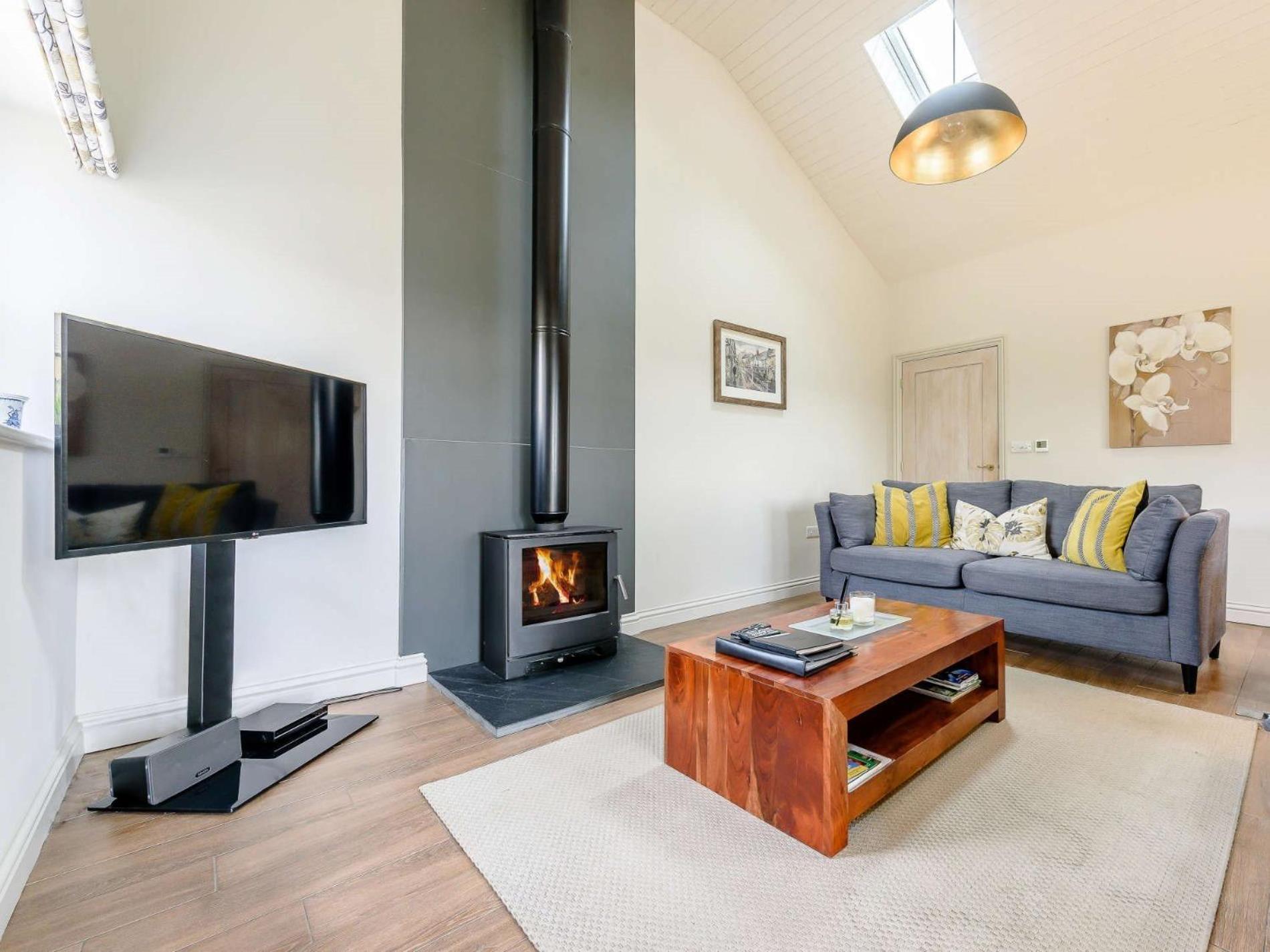 2 Bed In Winchcombe 57828 빌라 외부 사진